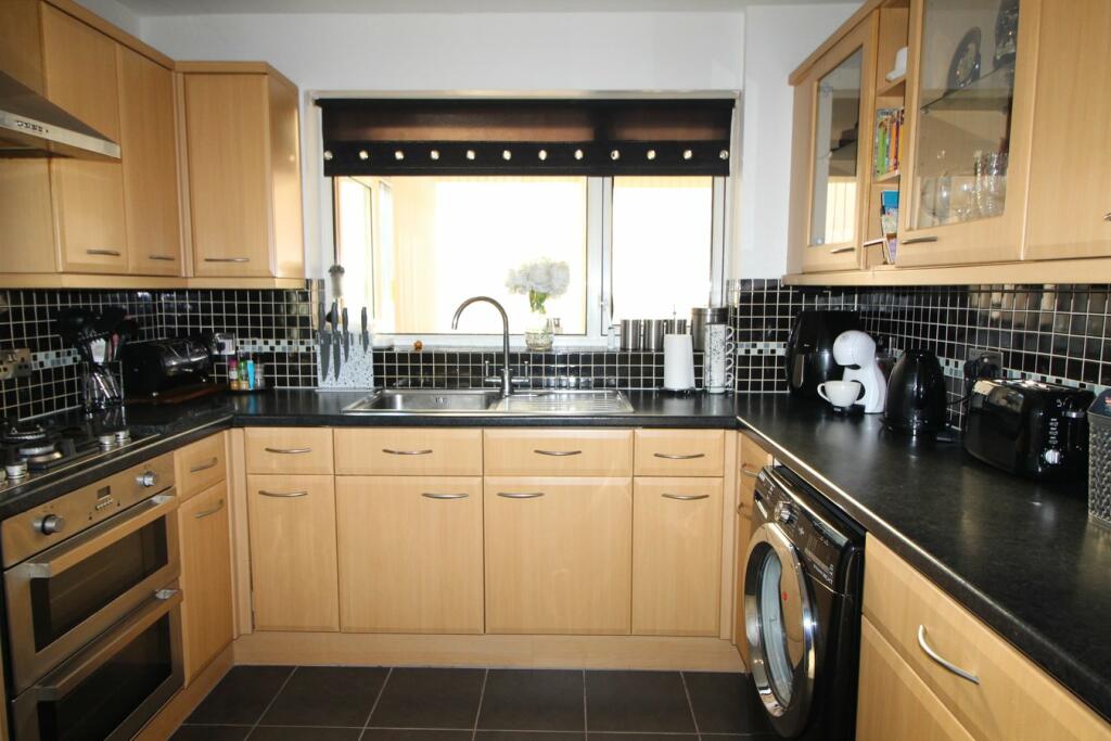 Additional property image - Wheathead Lane, Keighley, BD22