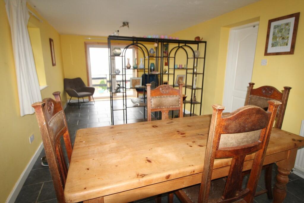 Additional property image - Dunkirk Rise, Riddlesden, Keighley, BD20