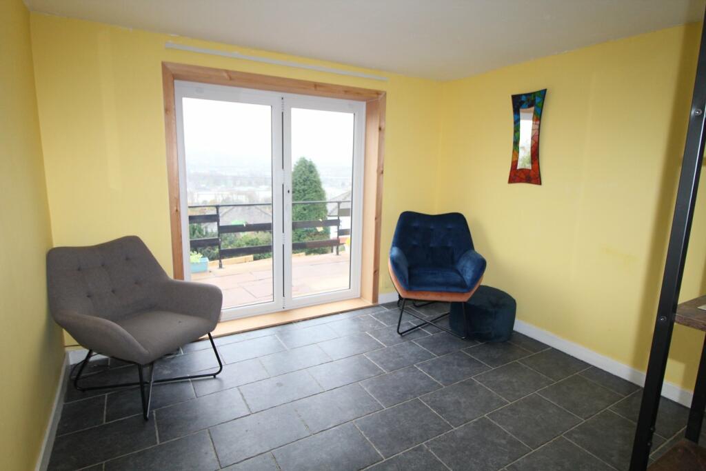 Additional property image - Dunkirk Rise, Riddlesden, Keighley, BD20