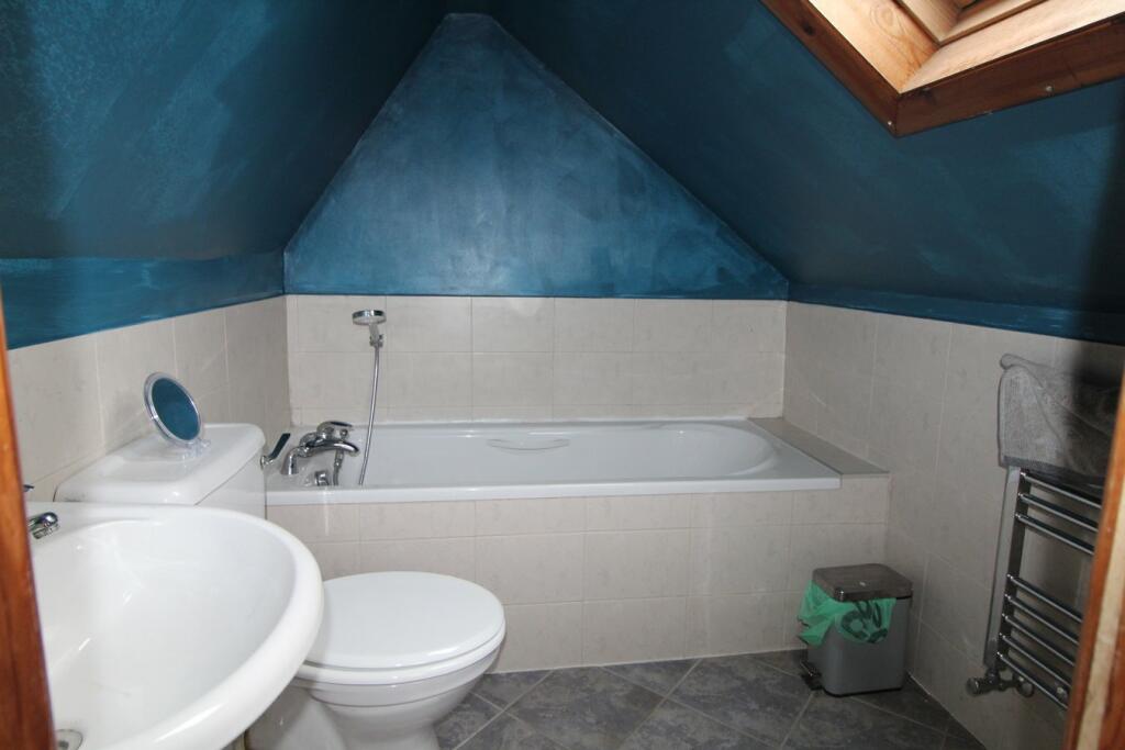 Additional property image - Dunkirk Rise, Riddlesden, Keighley, BD20