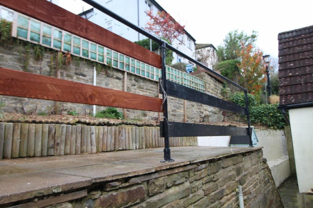 Additional property image - Dunkirk Rise, Riddlesden, Keighley, BD20