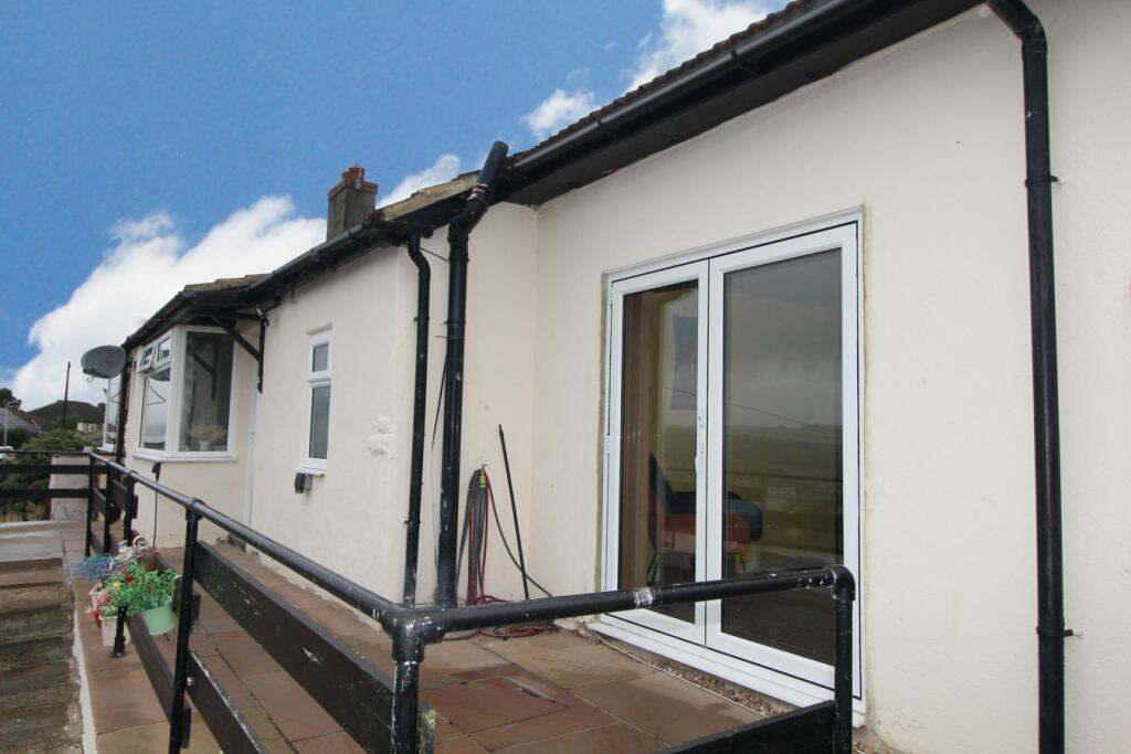 Additional property image - Dunkirk Rise, Riddlesden, Keighley, BD20