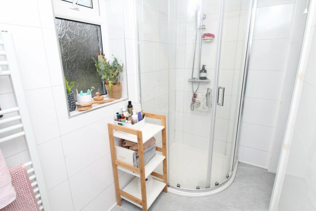 Additional property image - Golden View Drive, Thwaites Brow, Keighley, BD21