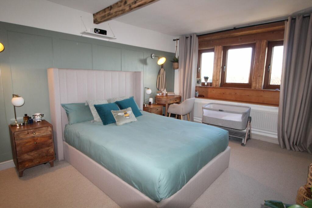 Additional property image - Wood View, Bogthorn, Oakworth, Keighley, BD22