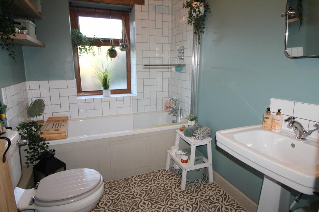 Additional property image - Wood View, Bogthorn, Oakworth, Keighley, BD22