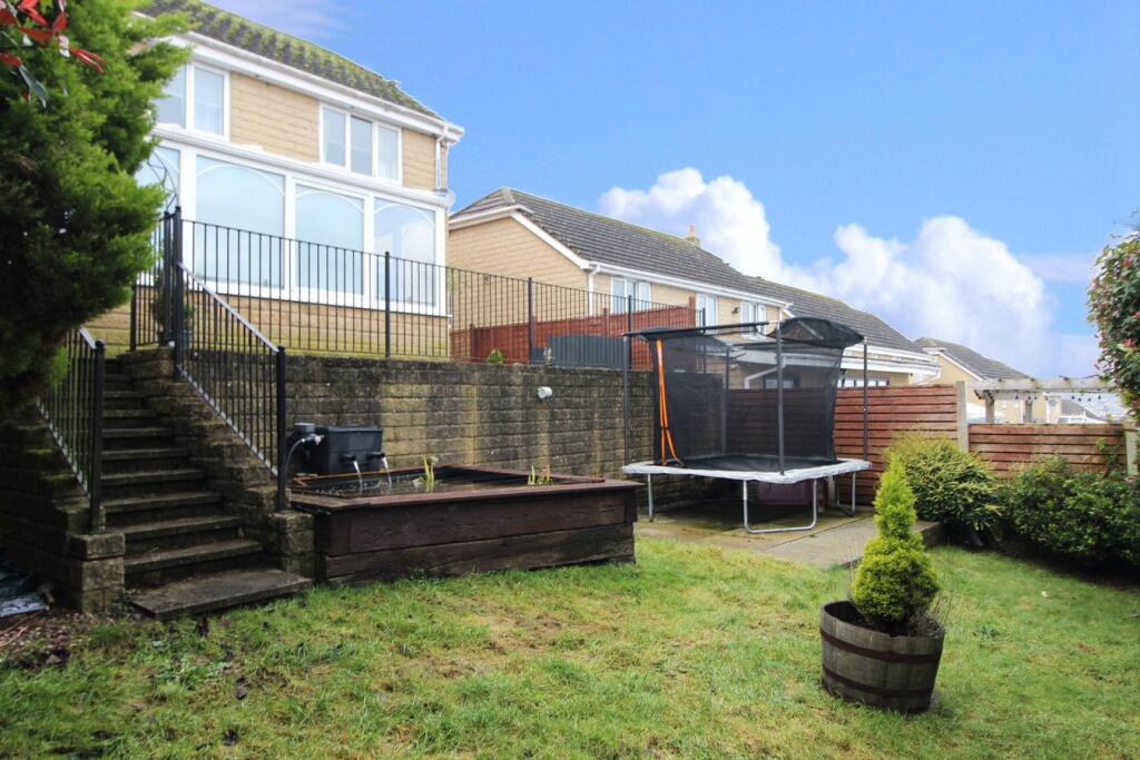 Additional property image - Steadings Way, Keighley, BD22