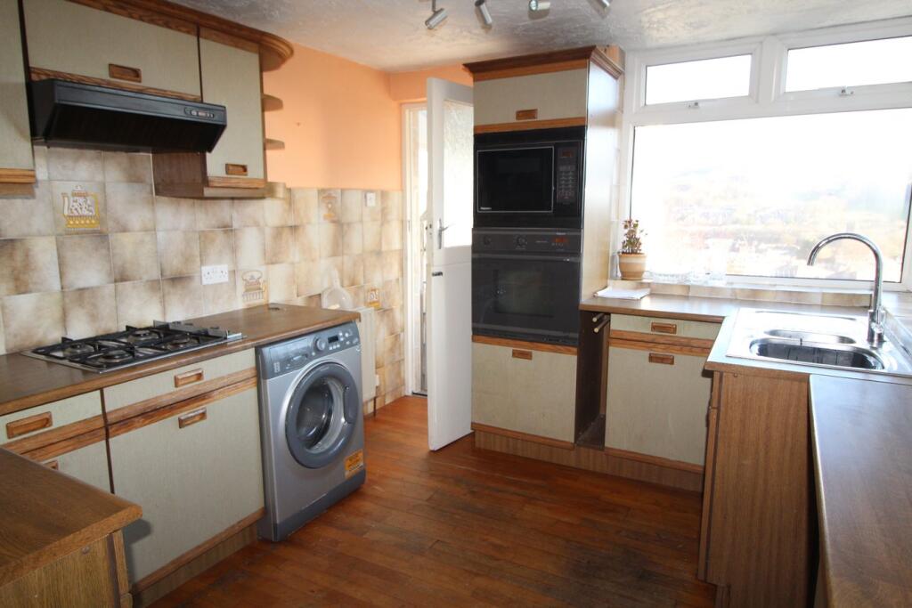 Additional property image - Cranleigh Mount, Keighley, BD21