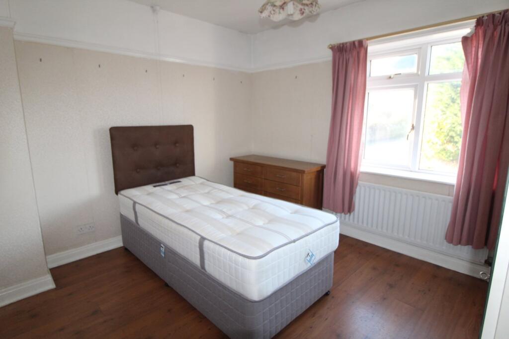 Additional property image - Cranleigh Mount, Keighley, BD21