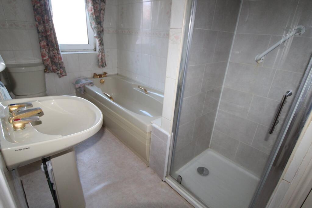 Additional property image - Cranleigh Mount, Keighley, BD21