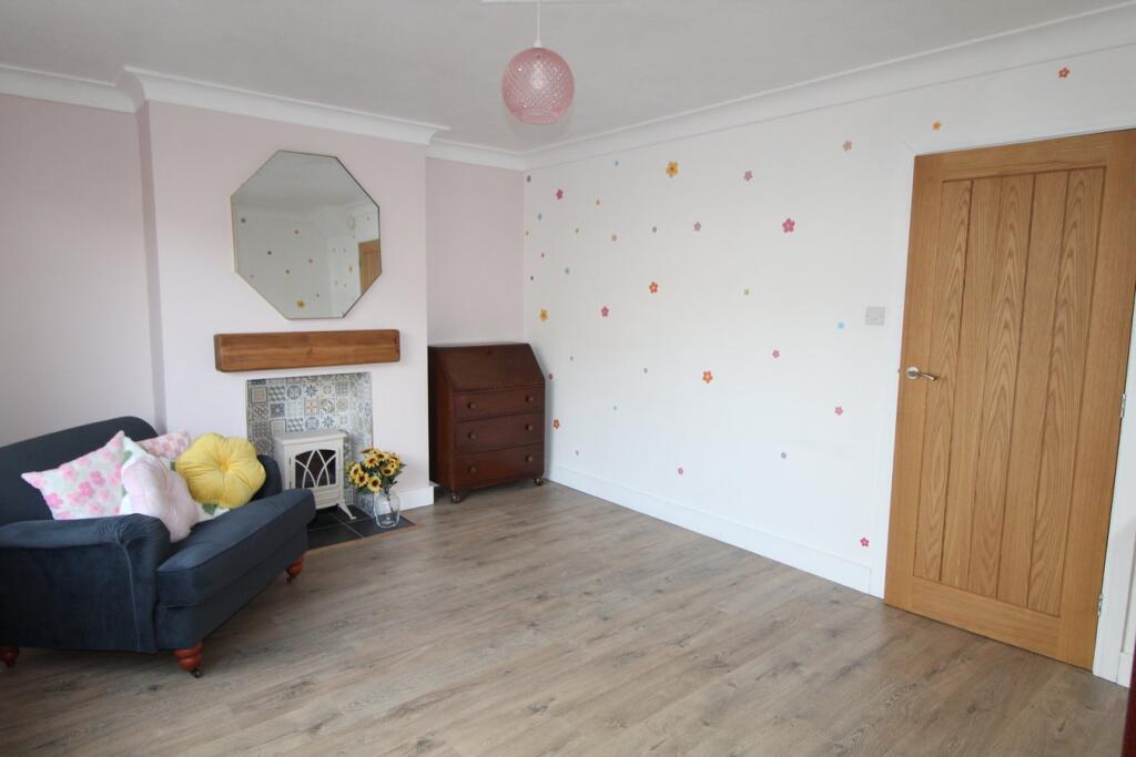 Additional property image - Wheathead Lane, Exley Head, Keighley, BD22