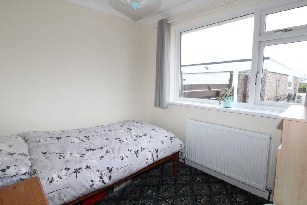 Additional property image - Linden Rise, Long Lee, Keighley, BD21