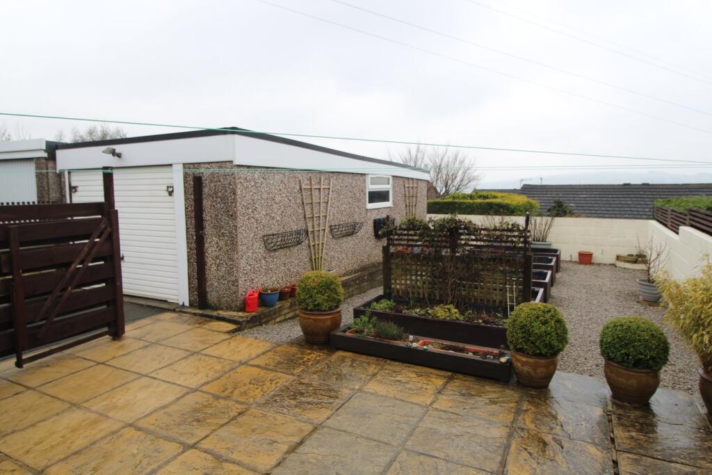 Additional property image - Linden Rise, Long Lee, Keighley, BD21