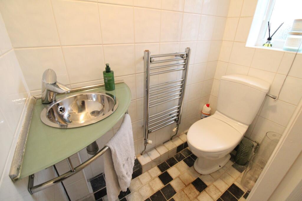 Additional property image - Ling Park Avenue, Wilsden, Bradford, BD15