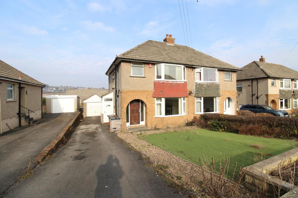 3 bedroom semi-detached house