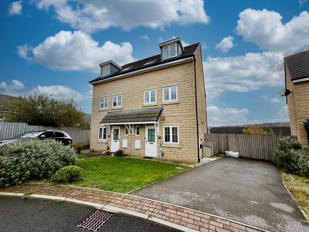 Main image of property: Low Whin Fold, Keighley, BD22