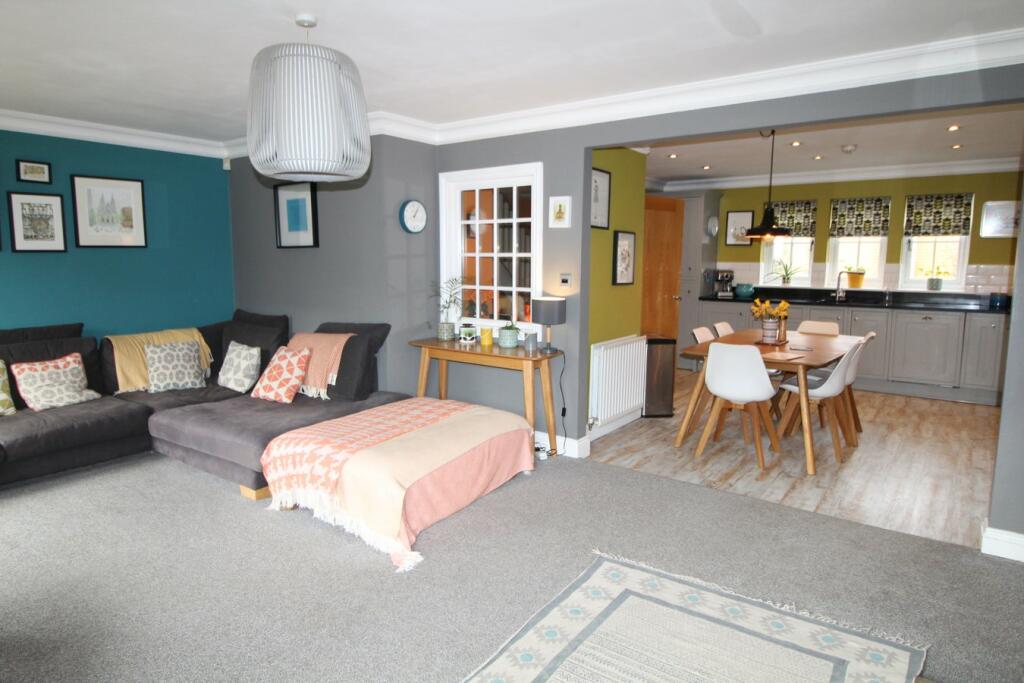 Additional property image - Denholme House Farm Drive, Denholme Gate, Bradford, BD13