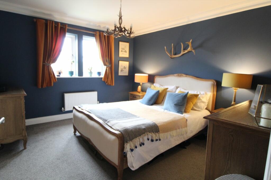 Additional property image - Denholme House Farm Drive, Denholme Gate, Bradford, BD13