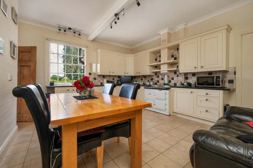 Additional property image - Marston-on-Dove Hilton Derby, Derbyshire, DE65 5GB