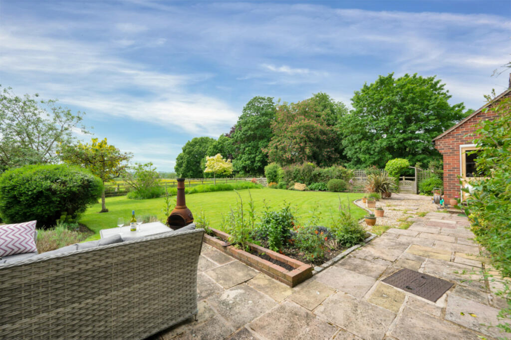 Additional property image - Doveridge Ashbourne, Derbyshire, DE6 5PA
