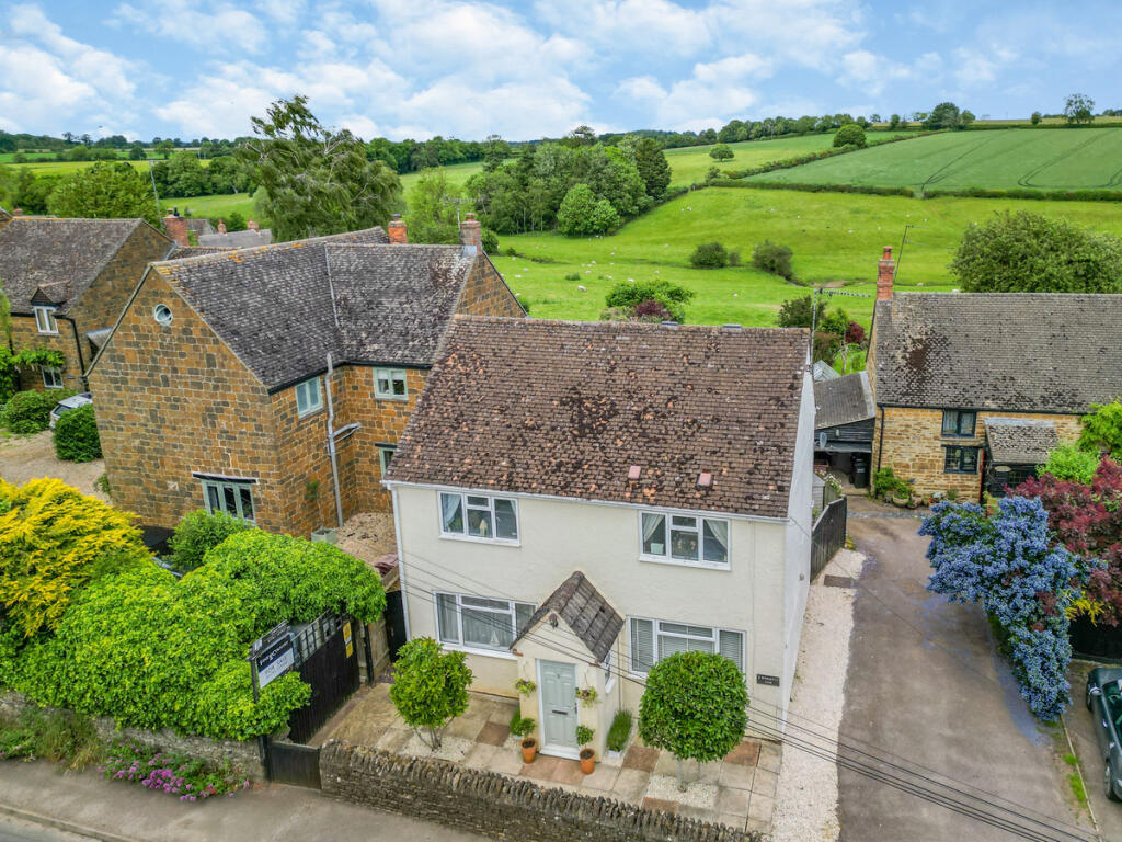 Main image of property: Upper Tadmarton, Oxon, Banbury OX15 5SH