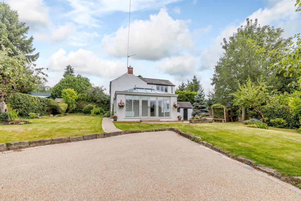 4 bedroom detached house for sale in Main Road, Smalley, Derbyshire, DE7