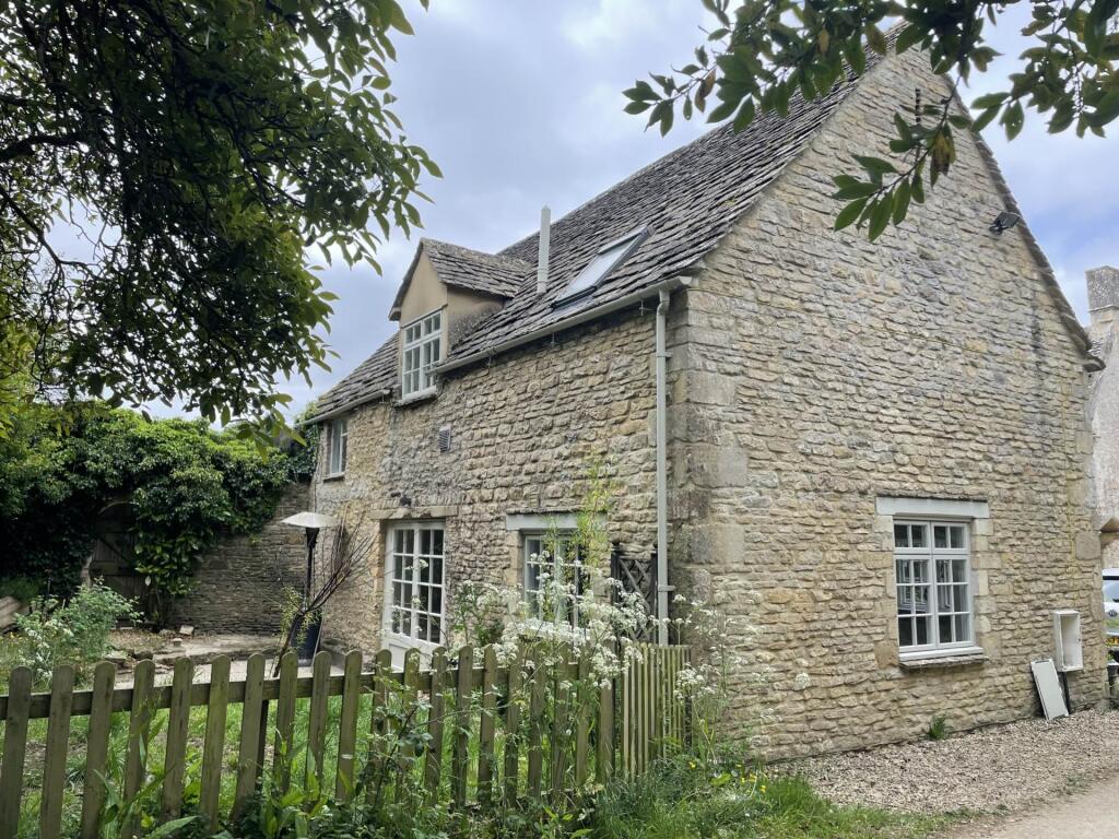 Main image of property: Alvescot