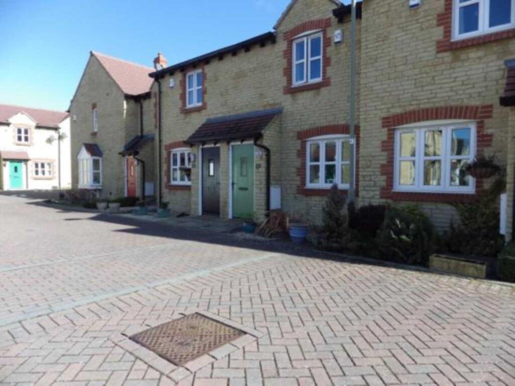 Main image of property: Hardingham Close, Carterton