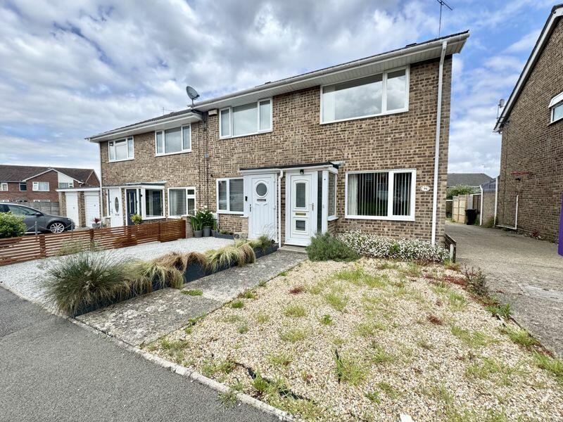 2 bedroom end of terrace house for sale in *NO CHAIN*Inglesham Way