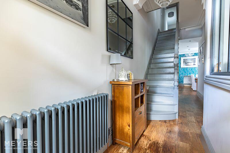 Additional property image - Market Close, Poole, BH15