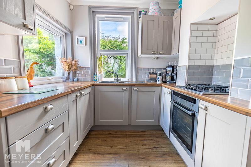 Additional property image - Market Close, Poole, BH15
