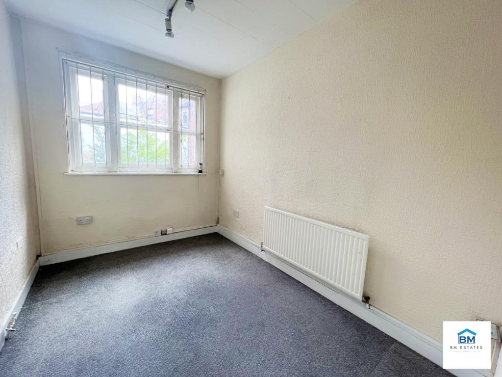 Commercial property for sale in Narborough Road, Leicester, LE3