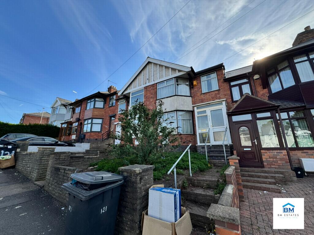 Main image of property: Broad Avenue, Leicester, LE5 4PU