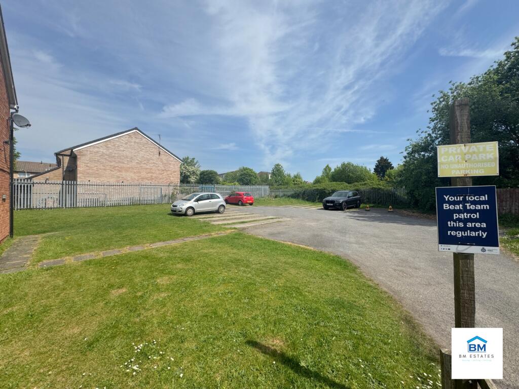 Main image of property: Marsh Close, Leicester, LE4 7TJ