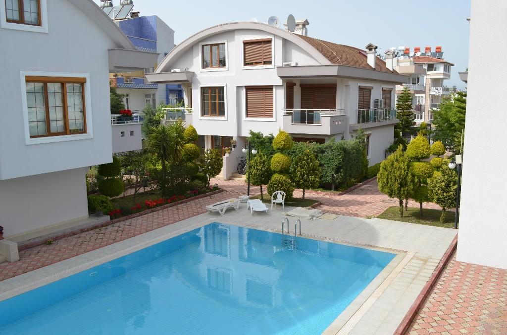 4 bedroom semidetached villa for sale in Belek, Antalya, Antalya, Turkey