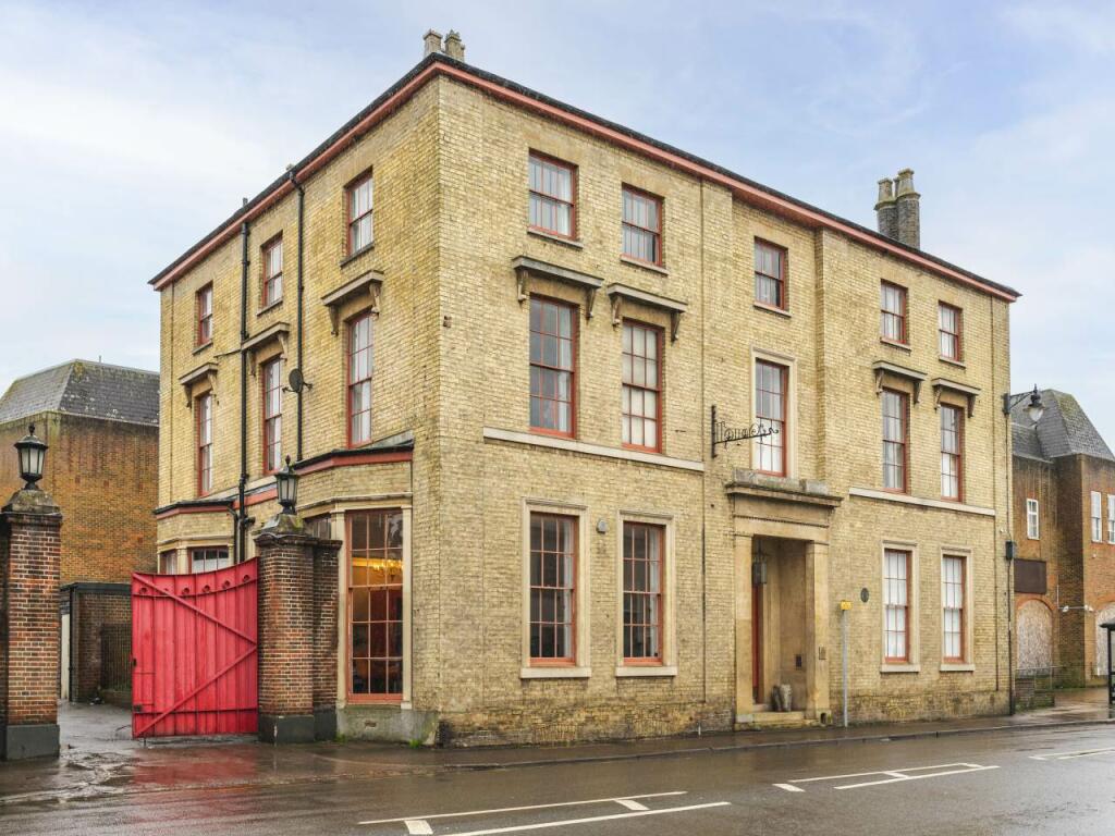 Main image of property: Upton House , 4 Baldock Street, Royston