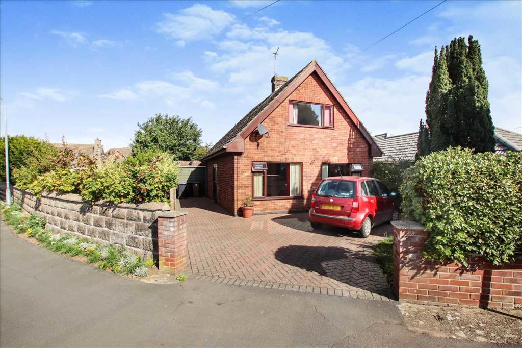 2 bedroom detached house for sale in Hawthorn Avenue, Waddington, LN5