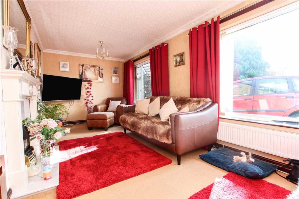 2 bedroom detached house for sale in Hawthorn Avenue, Waddington, LN5