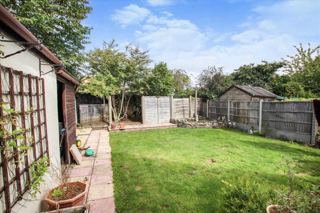 2 bedroom detached house for sale in Hawthorn Avenue, Waddington, LN5