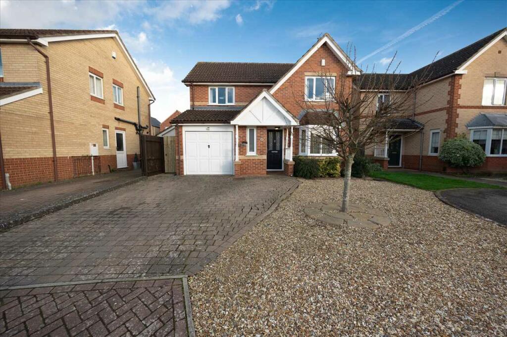 4 bedroom detached house for sale in Adelaide Close, Waddington, LN5