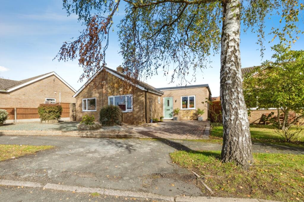 Main image of property: Windermere Avenue, North Hykeham, Lincoln, Lincolnshire, LN6