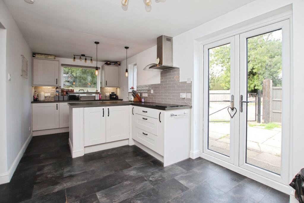 Main image of property: High Street, Faldingworth