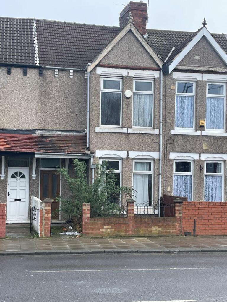 3 bedroom terraced house for sale in 127 Kings Road, North Ormesby