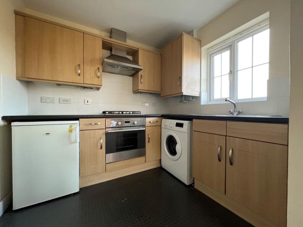 Additional property image - 30 Sandhill Close, Bradford, West Yorkshire, BD8 0DZ
