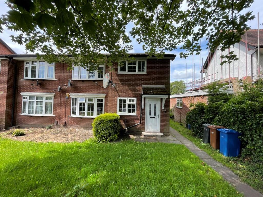 Main image of property: 222A Bramhall Lane, Stockport, Cheshire, SK3 8TE