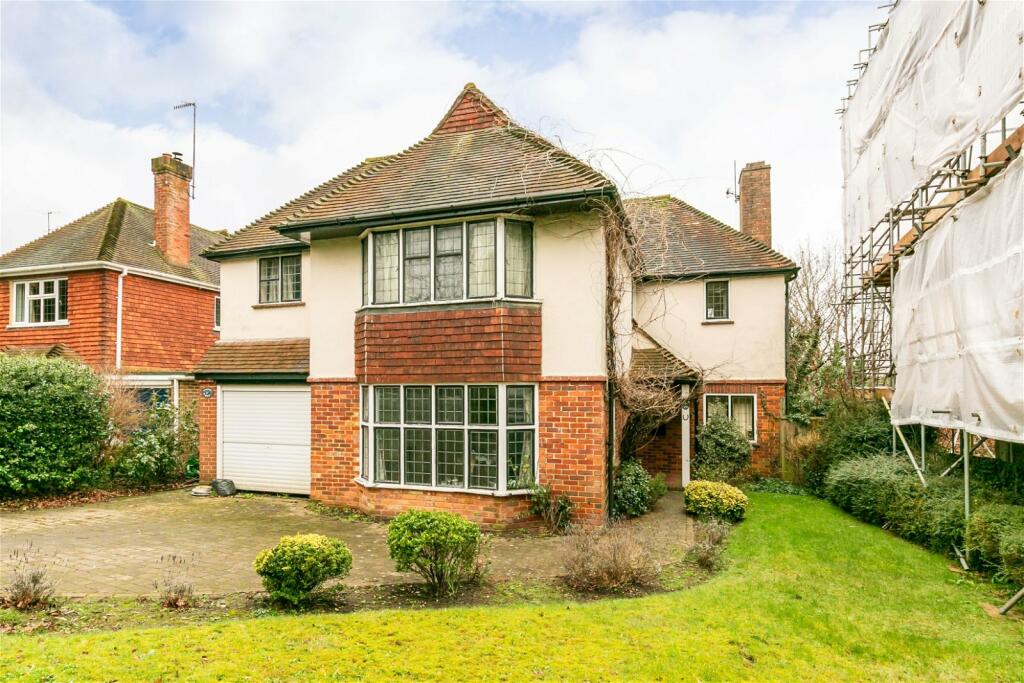 4 bedroom detached house for sale in Epsom Road, Merrow, GU1