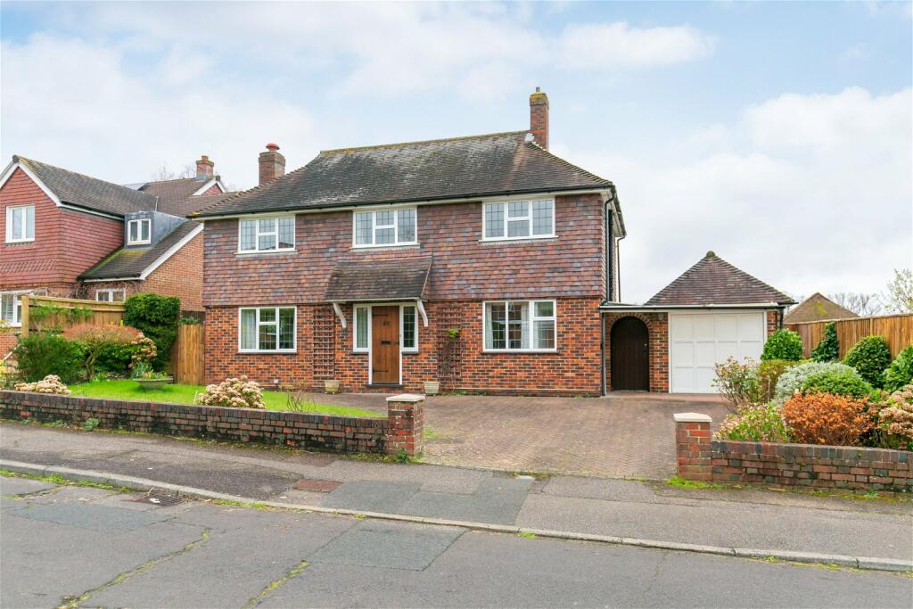 3 bedroom detached house for sale in Merrow Woods, GU1