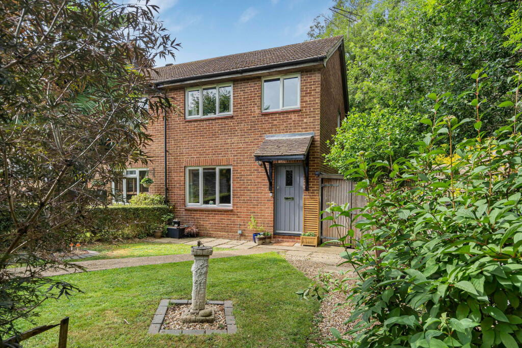 Main image of property: Speedwell Close, Merrow Park, GU4