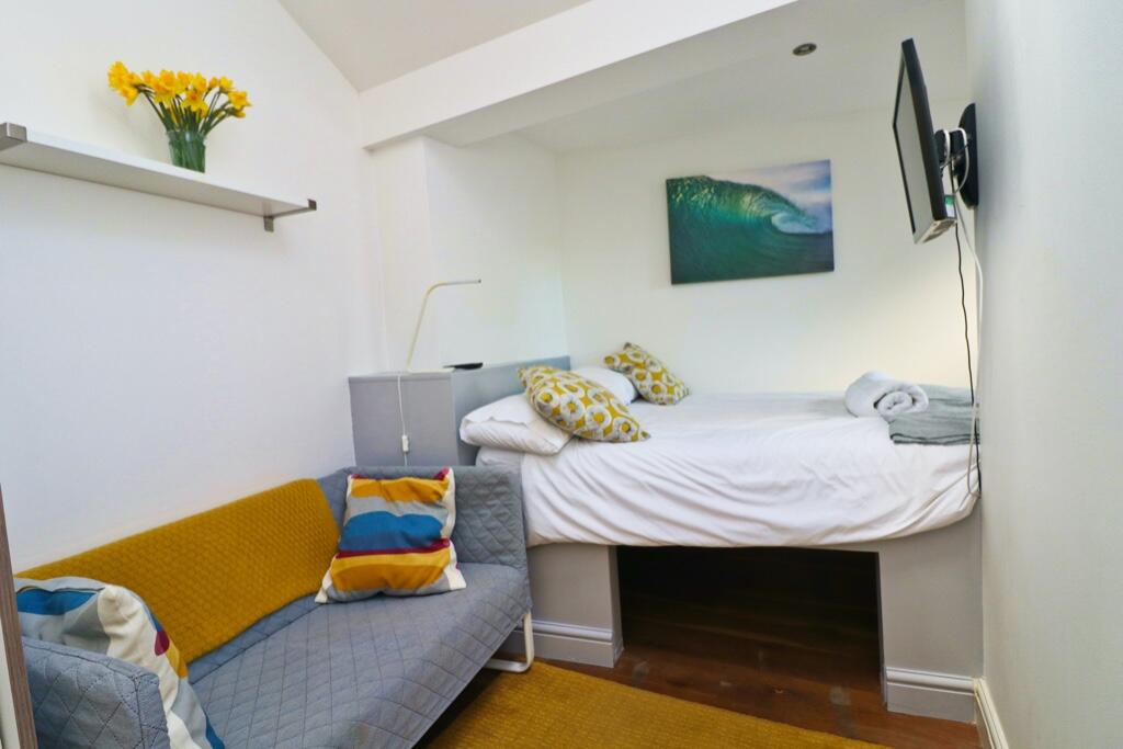 4 bedroom apartment for sale in Trevone Bay, Cornwall, PL28