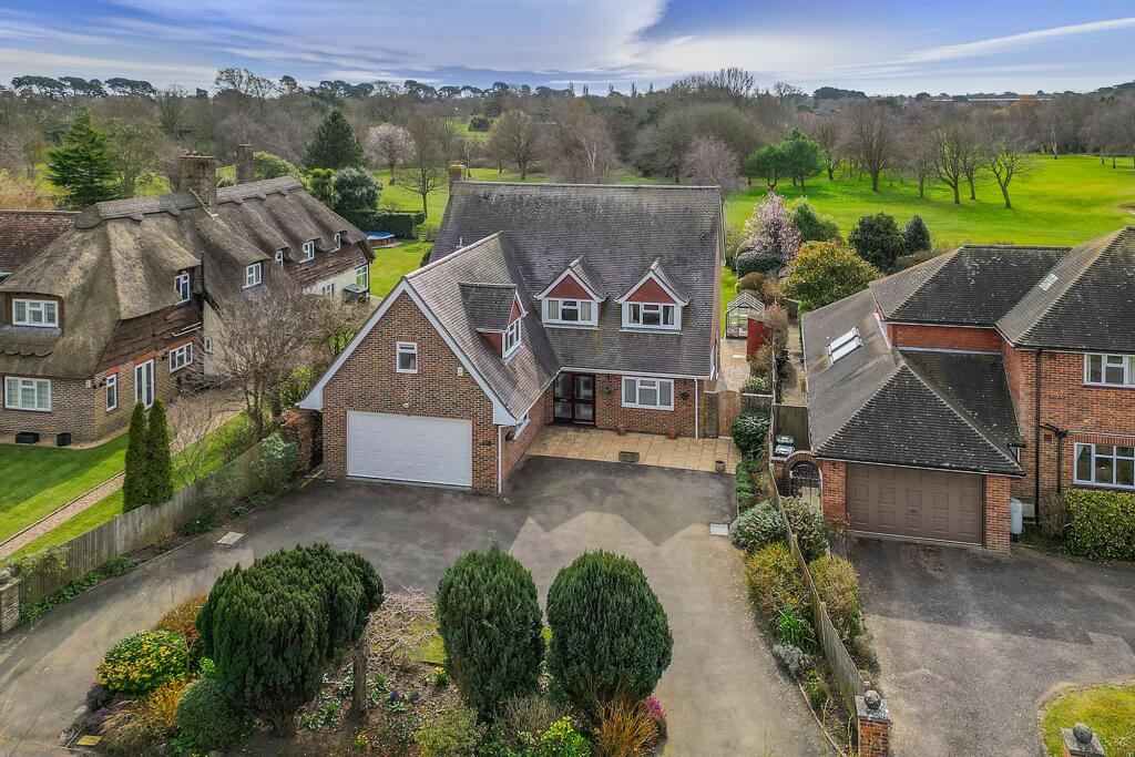 Main image of property: The Thatchway, Angmering, BN16
