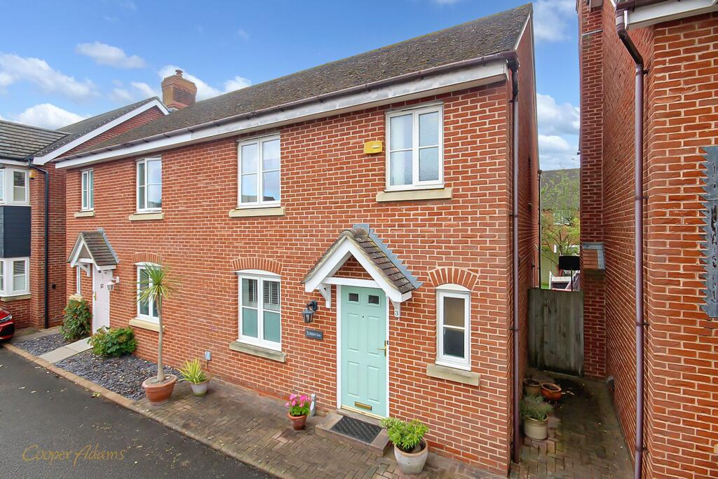 3 bedroom semi-detached house